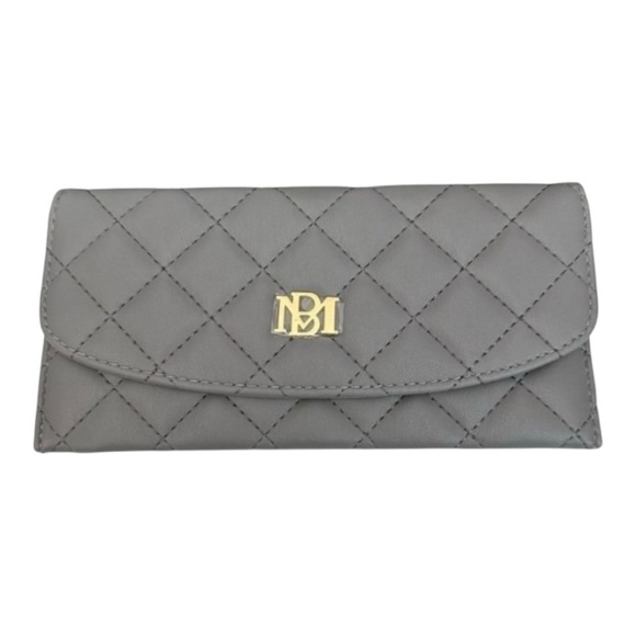 Badgley Mischka Handbags - NWT-BADGLEY MISCHKA-GRAY QUILTED CARD HOLDER